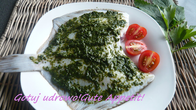 Turbot z lubczykowo — melisowym pesto